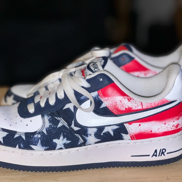 Nike custom Air Force One Stars and Stripes - Picture 2 of 3
